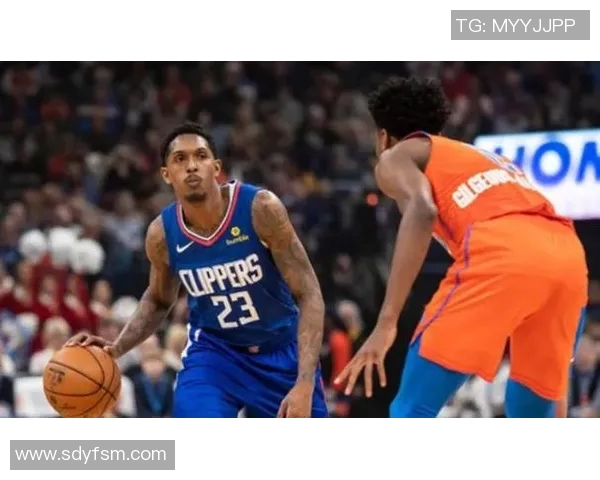 火箭与雷霆第四场激战回顾CCTV精彩赛事全程直播分析