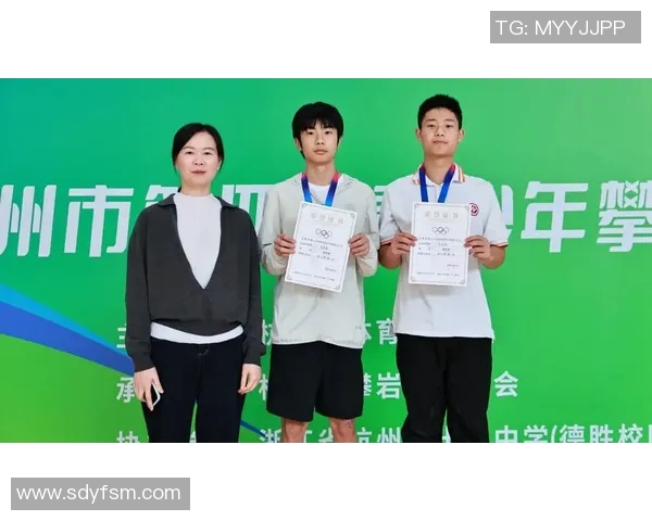 杭州攀岩队在全国团队协作排行榜中荣获第九名的佳绩引发关注 杭州攀岩队在全国团队协作排行榜中荣获第九名的佳绩引发关注