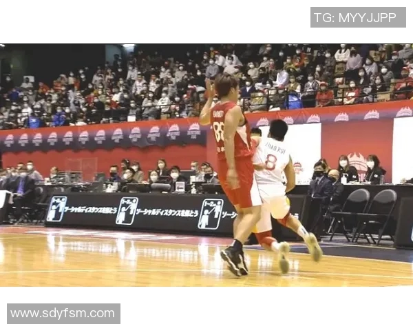 广州篮球队荣登篮球意识排行榜首位引领全场风骚 广州篮球队荣登篮球意识排行榜首位引领全场风骚