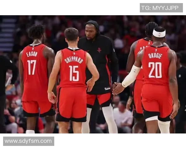 28-30到122-115!火箭逆转雄鹿,杜兰特31+7助申京成球队核心 28-30到122-115!火箭逆转雄鹿,杜兰特31+7助申京成球队核心